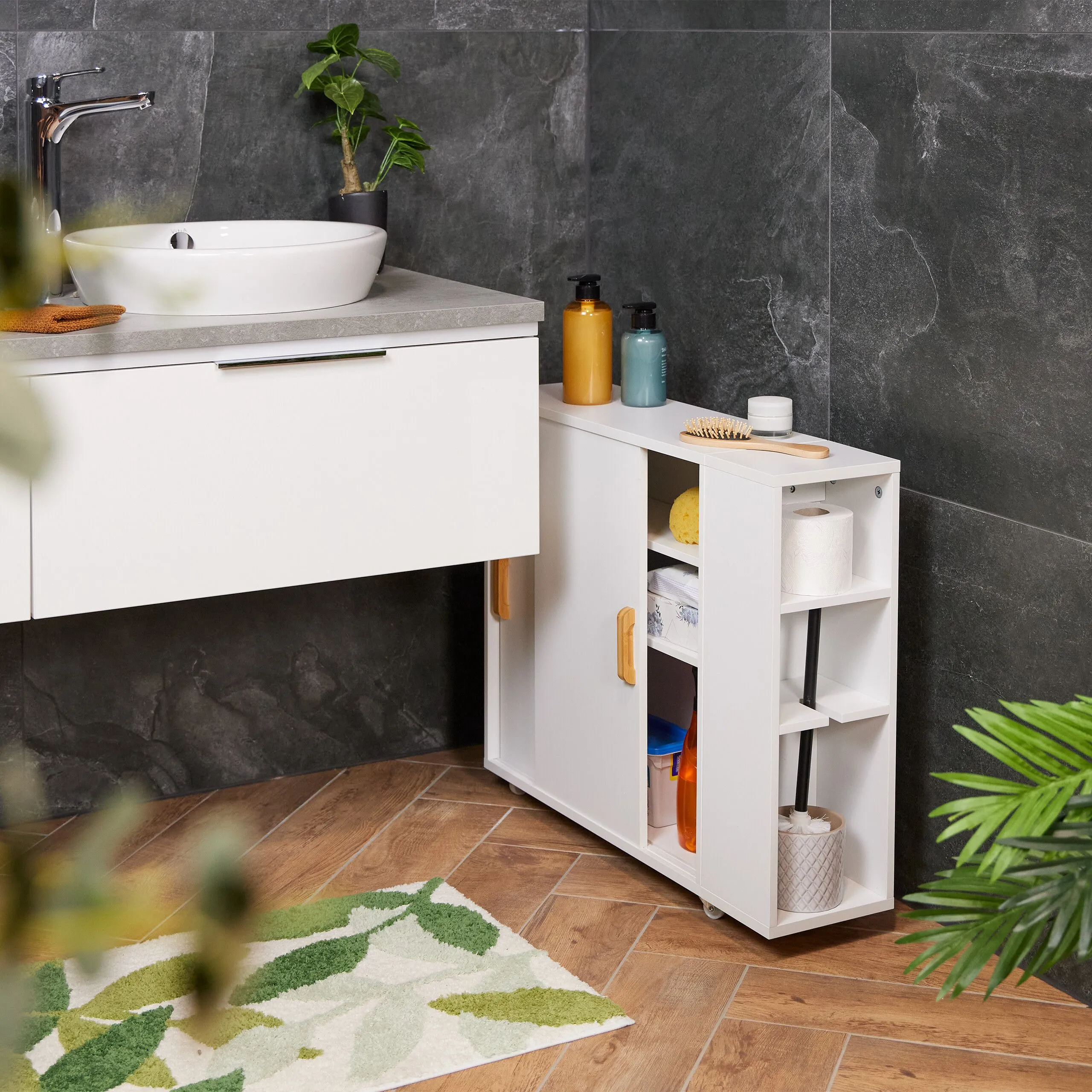Kolomkast badkamer met deuren en wielen