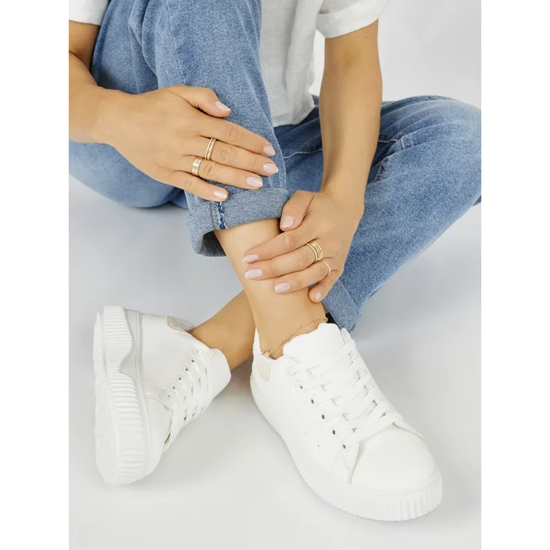 Witte damessneakers met een beige element
