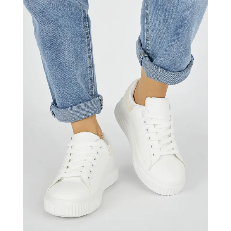 Witte damessneakers met een beige element